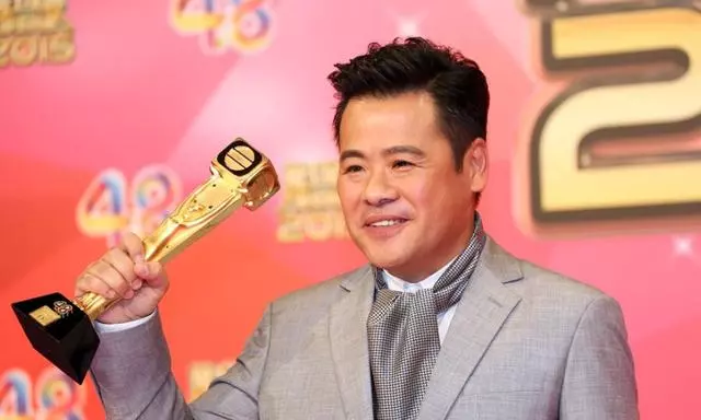 下月即將迎娶「銀行之花」!53歲TVB老戲骨派頭十足過大禮~~~