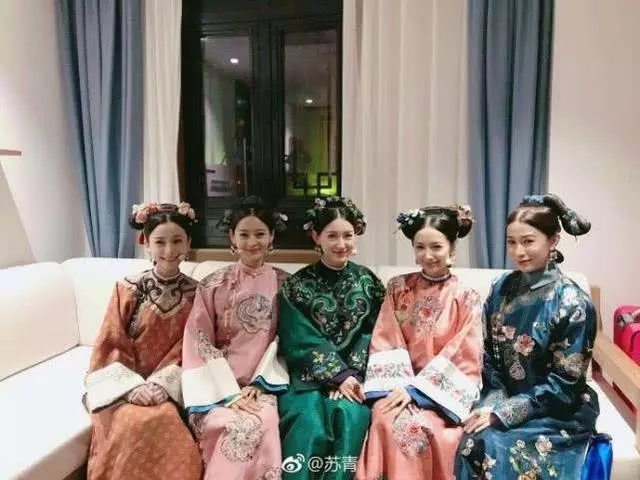 延禧姐妹終於又同框,「嫻妃」佘詩曼與爾晴、明玉等慶中秋~