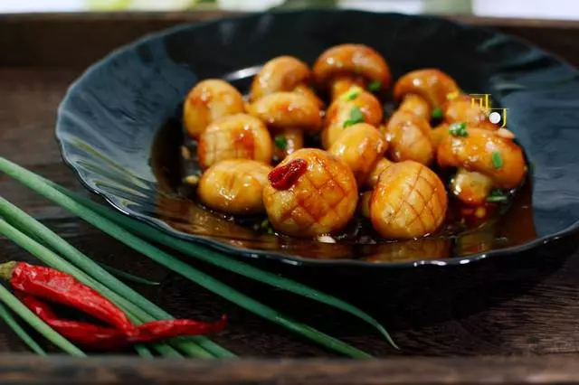這素菜秋天要多吃,我家用它代替紅燒肉,咬起來多汁,提高免疫力