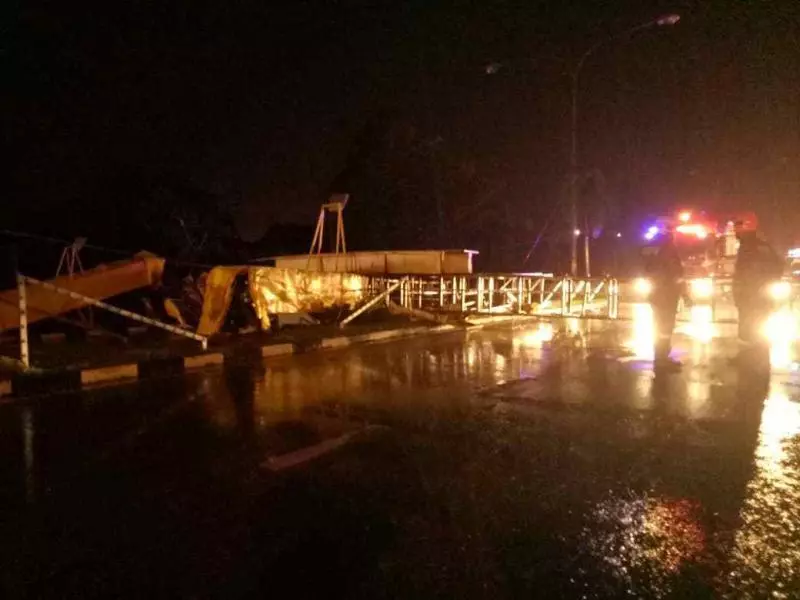 雨中車禍3人罹難.孕婦死搶救腹中寶寶