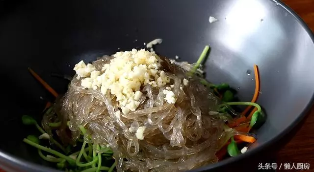 夏天到了,教你做一道開胃菜,涼拌三絲~