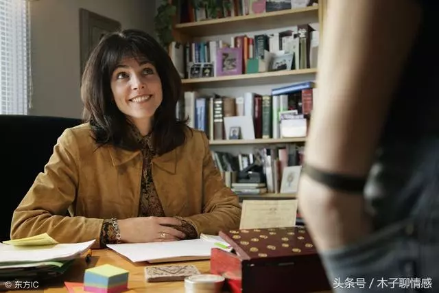 兒媳過生日,卻發現她身上都是淤青,聽完她的話我憤怒了