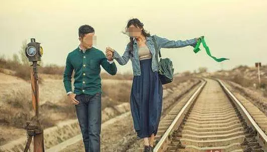 在民政局登記結婚之時,聽到男友的話,我豪不猶豫的轉身離去
