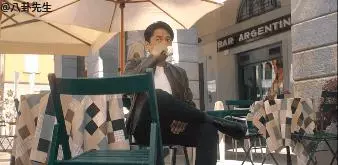 《歐洲攻略》主角都是裝X狂,胡編亂造各種不合邏輯的劇情,動作看起來很牛逼,其實很幼稚!