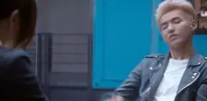《歐洲攻略》主角都是裝X狂,胡編亂造各種不合邏輯的劇情,動作看起來很牛逼,其實很幼稚!