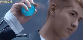 《歐洲攻略》主角都是裝X狂,胡編亂造各種不合邏輯的劇情,動作看起來很牛逼,其實很幼稚!