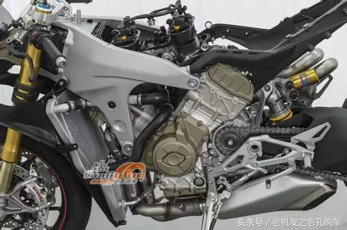 這才是寶馬S1000RR最大的對手,杜卡迪Panigale V4國內售23.7萬元