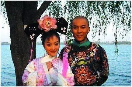 15年前與李晨未婚先孕, 李晨依舊愛著她,可她早結婚生個漂亮女兒!