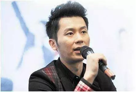 15年前與李晨未婚先孕, 李晨依舊愛著她,可她早結婚生個漂亮女兒!