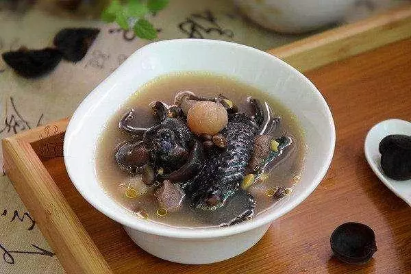 11種烏雞湯的做法,手腳冰涼就得喝一碗,滋補又好吃!