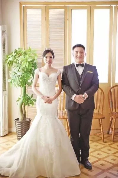 男子在 前未婚妻「被殺害」後在網路上 認識現任老婆,沒想到老婆竟對他說「我等你很久了」! -