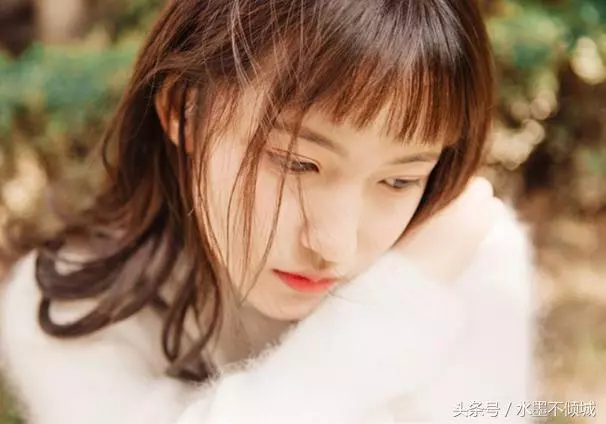 男人對母親說,我寧可把錢都給妻子的弟弟,也不再給你女兒一分了