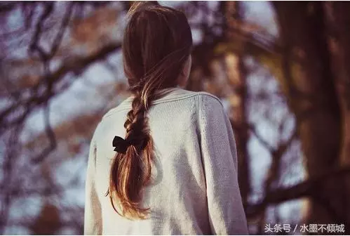 男人對母親說,我寧可把錢都給妻子的弟弟,也不再給你女兒一分了