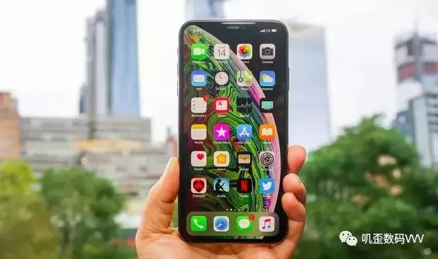 新iPhoneXs Max最高售價12799元,庫克卻說其實一天只需要1美元!