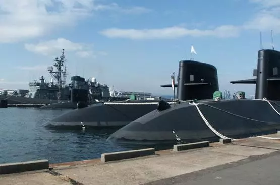 神話破滅!日本潛艇秘密演習,大批軍艦突然圍觀,這下真慌了
