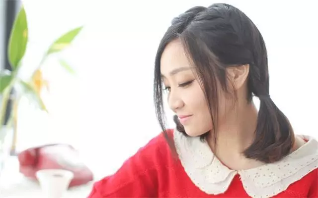 有內涵,有主張,這3個星座女是公認的知性美女