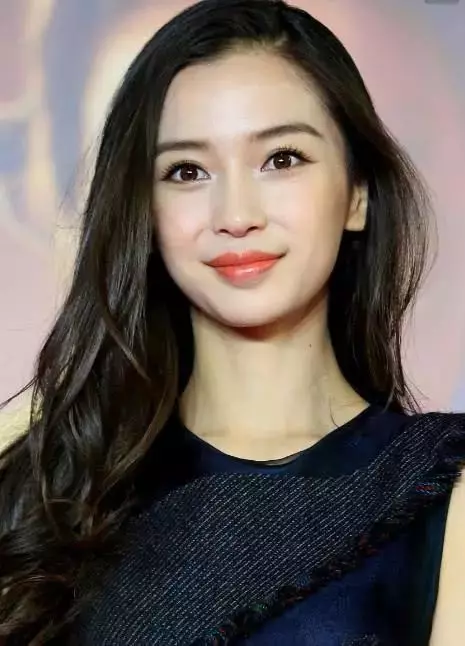 楊穎學生照被曝,到底是不是原裝一看便知,網友:心裡有數了!