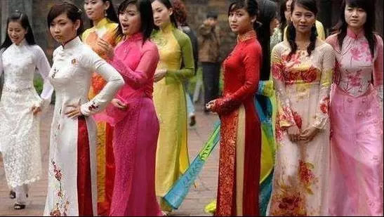 男子花2萬娶越南新娘,妻子過世後,他的體檢報告讓全家人崩潰了! -