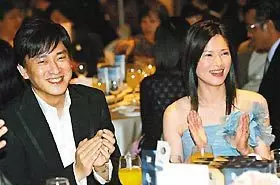 王識賢當年「娶酒店小姐」和母斷絕媽媽還詛咒懷孕媳婦「母女死在手術台上」結婚13年如今 -