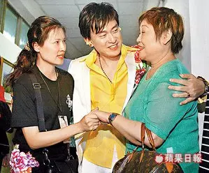 王識賢當年「娶酒店小姐」和母斷絕媽媽還詛咒懷孕媳婦「母女死在手術台上」結婚13年如今 -