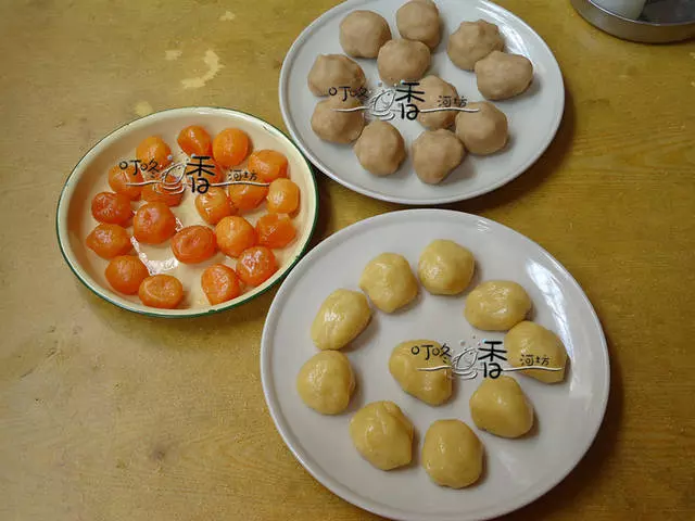 中秋節月餅這樣做,口口酥軟、蛋黃油潤起沙,比披薩美味