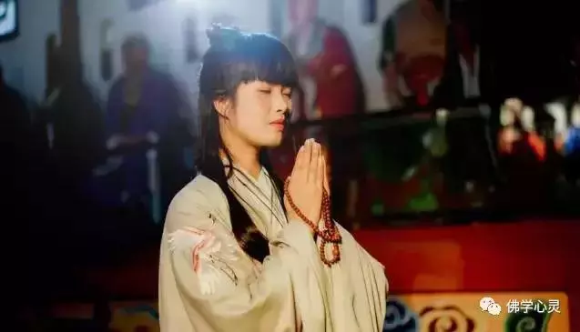 女人一生中最適合讀的一部佛經,送給 您身邊最美的她!