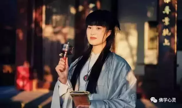 女人一生中最適合讀的一部佛經,送給 您身邊最美的她!