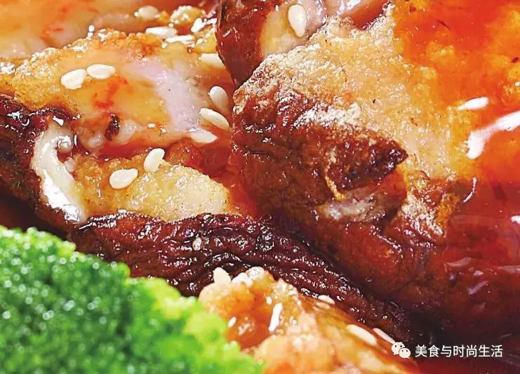 燒汁雙菇,口感豐富,味道鮮美,怎麼吃都不夠