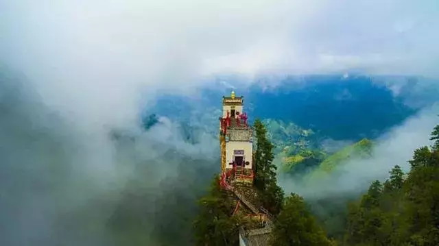 中國最險的6大寺廟,絕壁上佇立千百年,最後一座至今無人登臨