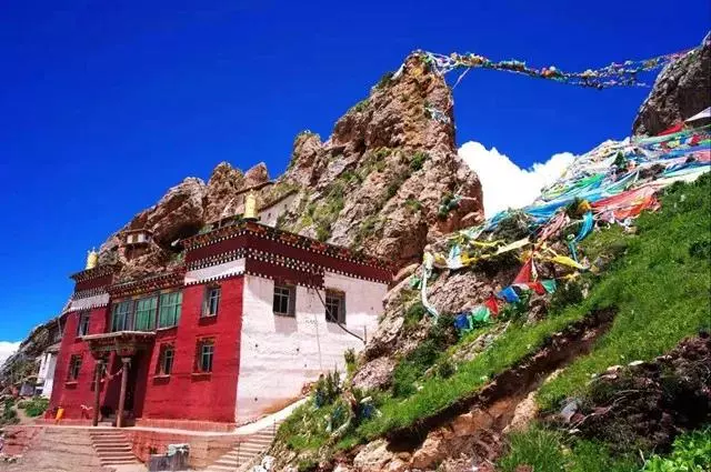 中國最險的6大寺廟,絕壁上佇立千百年,最後一座至今無人登臨