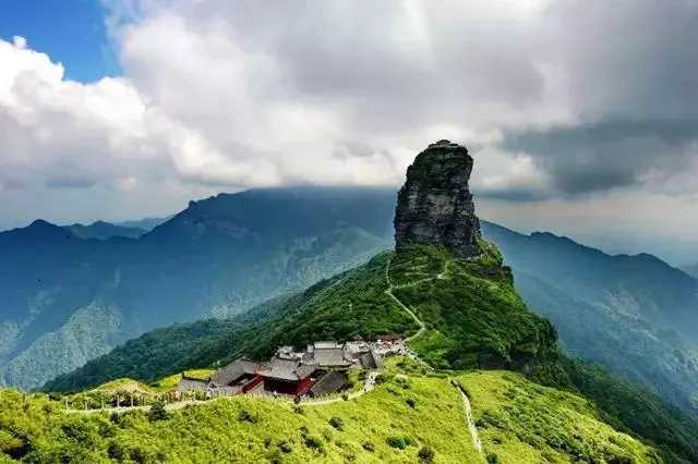 中國最險的6大寺廟,絕壁上佇立千百年,最後一座至今無人登臨