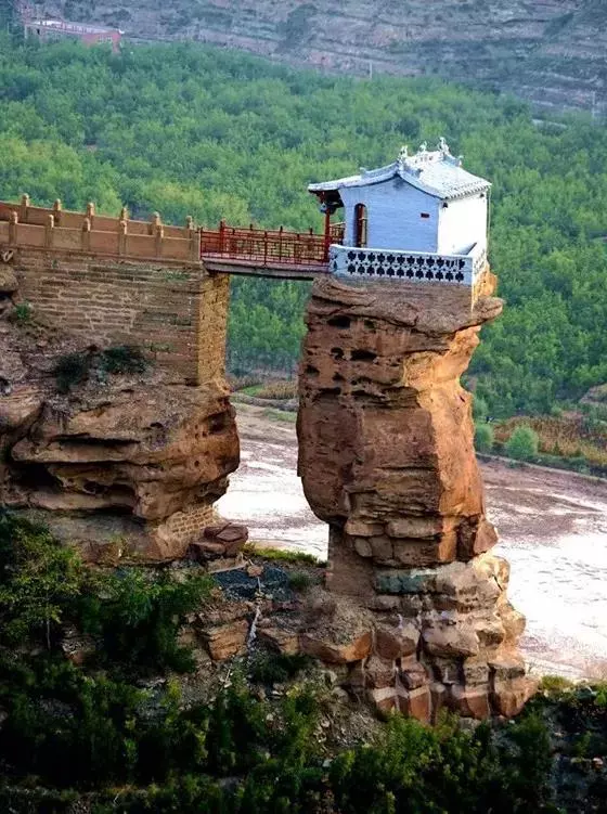 中國最險的6大寺廟,絕壁上佇立千百年,最後一座至今無人登臨