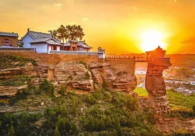 中國最險的6大寺廟,絕壁上佇立千百年,最後一座至今無人登臨