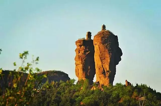 中國最險的6大寺廟,絕壁上佇立千百年,最後一座至今無人登臨