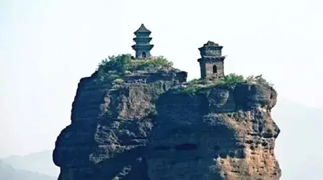 中國最險的6大寺廟,絕壁上佇立千百年,最後一座至今無人登臨