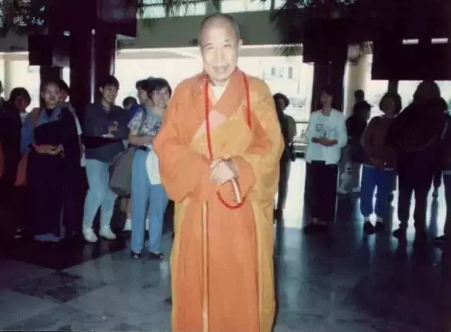 人為什麼瞎?為什麼聾?為什麼啞?