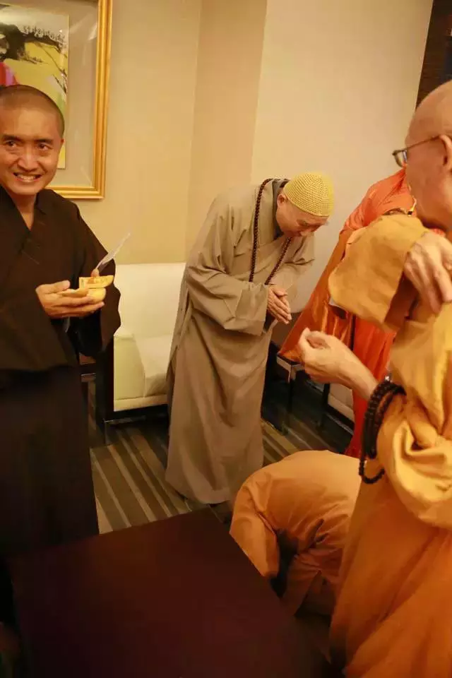 淨空法師和星雲大師及海濤法師會面時感人的一幕!