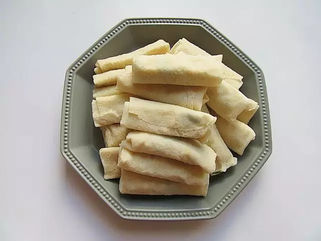 過年怎能少了春卷,有了它才能咬春,我一下可以吃十幾個