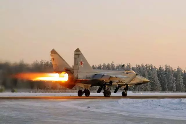 俄軍偵察機剛被擊落,戰鬥機又凌空爆炸,美:這不過是開始