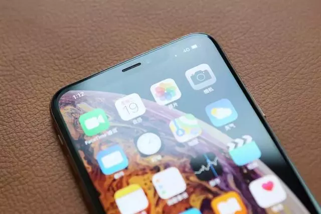 12799元iPhone Xs Max土豪金國行體驗!中國人最吃的套路它全占?