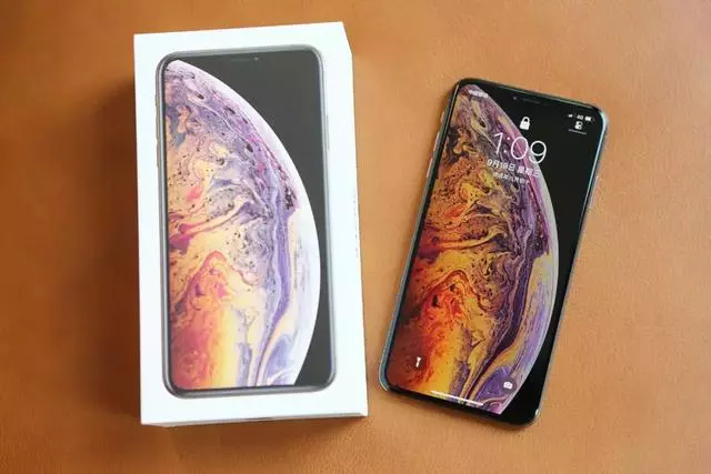 12799元iPhone Xs Max土豪金國行體驗!中國人最吃的套路它全占?