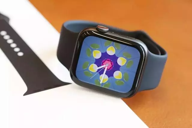 12799元iPhone Xs Max土豪金國行體驗!中國人最吃的套路它全占?