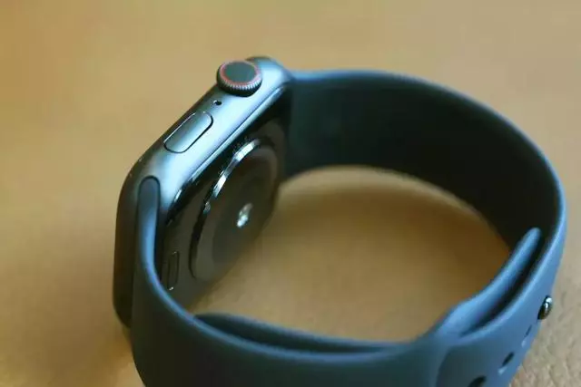 12799元iPhone Xs Max土豪金國行體驗!中國人最吃的套路它全占?