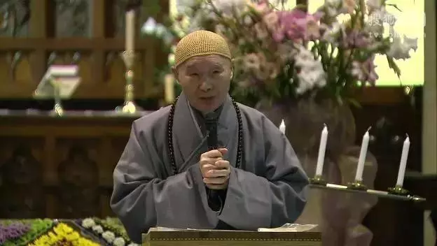淨空老法師:關於妻子每天只念佛,且把家裡錢全拿去布施,令家人感到煩惱...