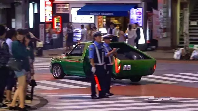 別再說日本人保守了,這些神奇的車在國內都看不到