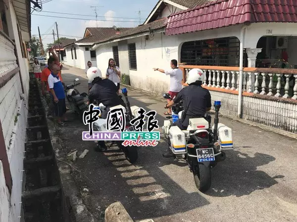 假扮國能抄電表職員,斧頭男撬鎖頭行竊遭識破,兩手空空棄摩哆逃走!