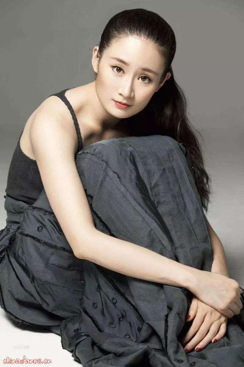 最年輕的國家一級演員現年34歲,圈內人:美的一塌糊塗!