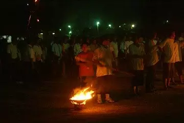 高雄校園鬧厲鬼! 媽祖長驅直入校園與鬼王談判!談判破裂媽祖只能給鬼王「來硬的」!! -