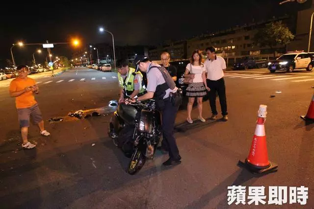 醉騎士路口突衝出 女駕駛剎不住撞斷他腿 -