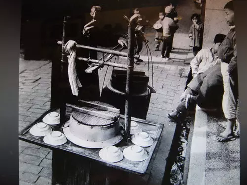 50年代的台灣是什麼樣子?看完這些老照片後,網友都感嘆:「雖物質缺乏,卻很有人情味!」